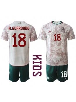 Mexiko Andres Guardado #18 Replika Borta Kläder Barn VM 2022 Kortärmad (+ byxor)